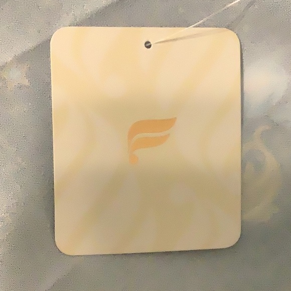 FABLETICS Size 1X Ecosatin Black Lucky Charm Astrology Graphic Plus Tank Top.New - Picture 6 of 7